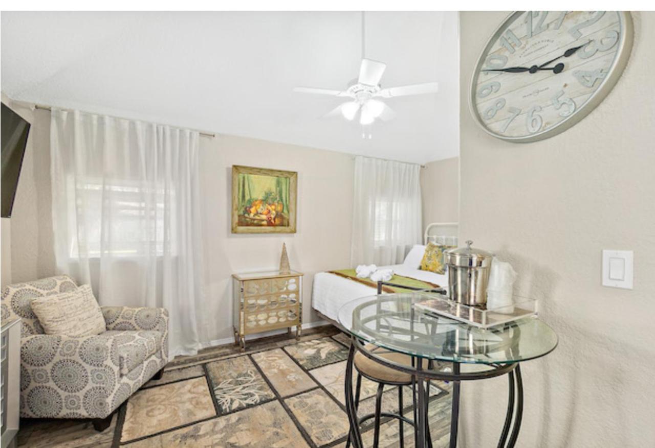 Golden Magnolia Marina Resort Daytona Beach Bagian luar foto